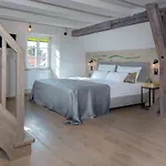 Luise & Luisenhof 招待所 4*