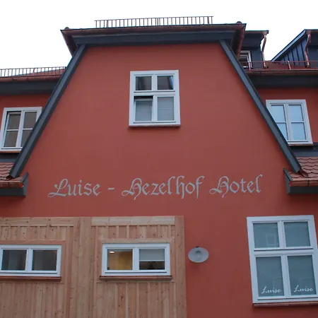Luise & Luisenhof 招待所 丁克尔斯比尔