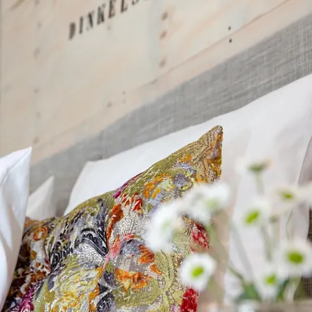 Luise & Luisenhof Affittacamere 4*